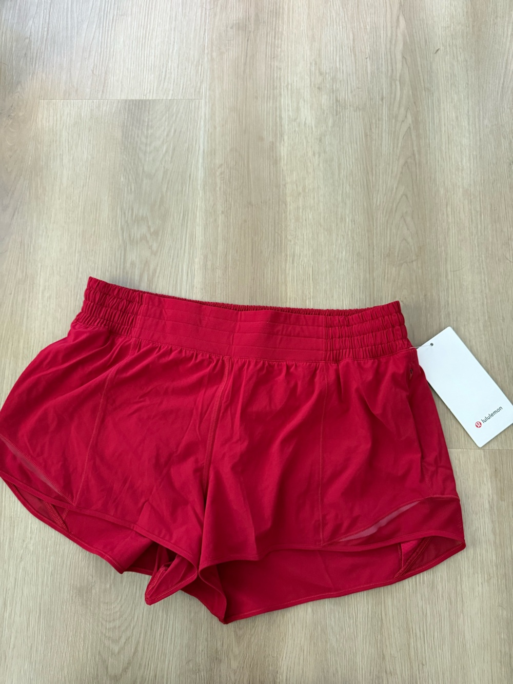 NWT Lululemon Hotty Hot HR Short 2.5” lined size 12